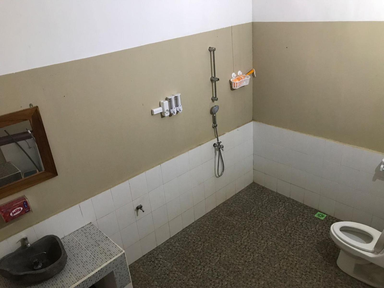 丹戎 Kevin House酒店 外观 照片